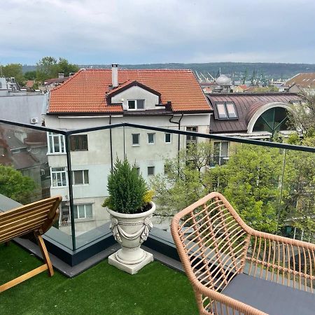 Panoramic Apartment In Varna With Underground Parking Экстерьер фото